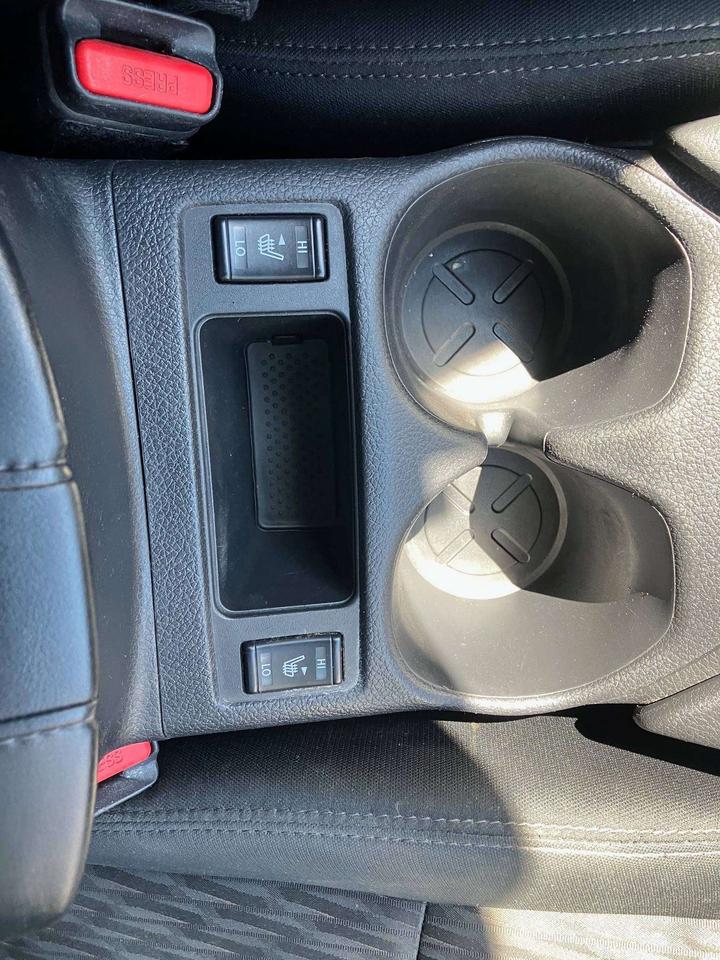 2018 Nissan Rogue SV Photo