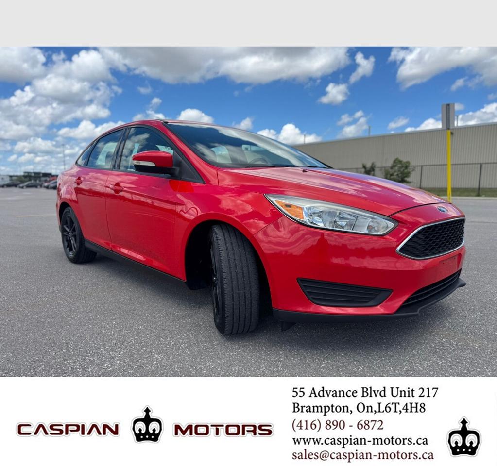 2017 Ford Focus SE Photo2