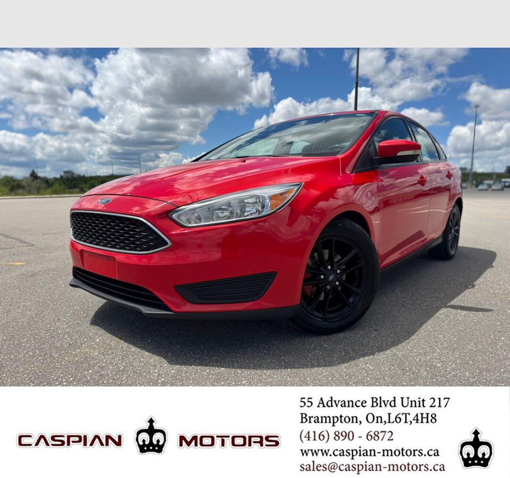 2017 Ford Focus SE Photo0