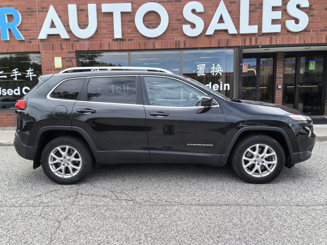 2016 Jeep Cherokee North Photo