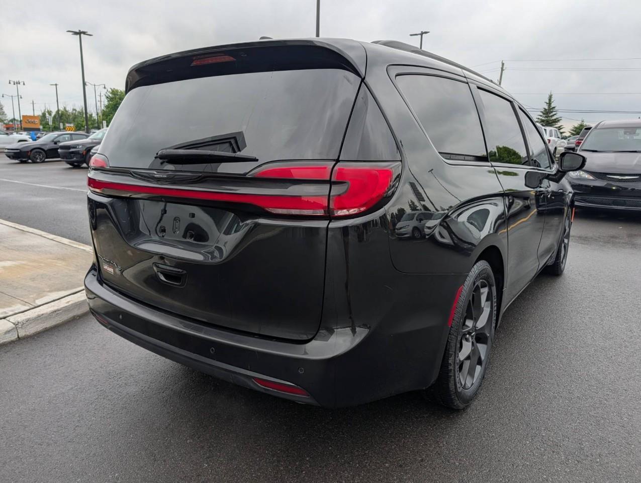 2021 Chrysler Pacifica Touring-L Plus Photo
