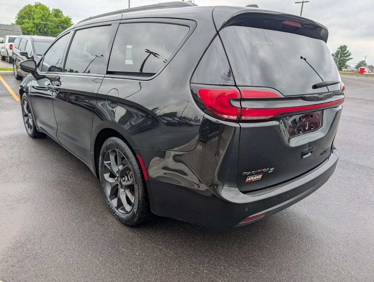 2021 Chrysler Pacifica Touring-L Plus Photo