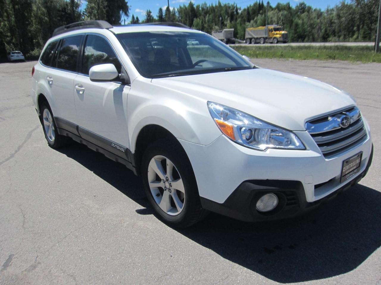 2014 Subaru Outback LIMITED Photo