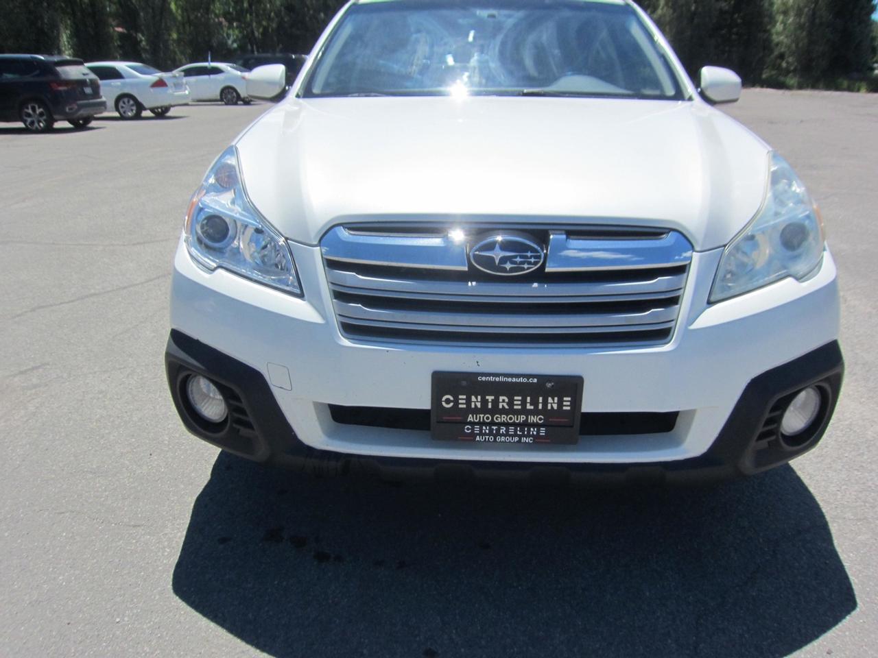 2014 Subaru Outback LIMITED Photo
