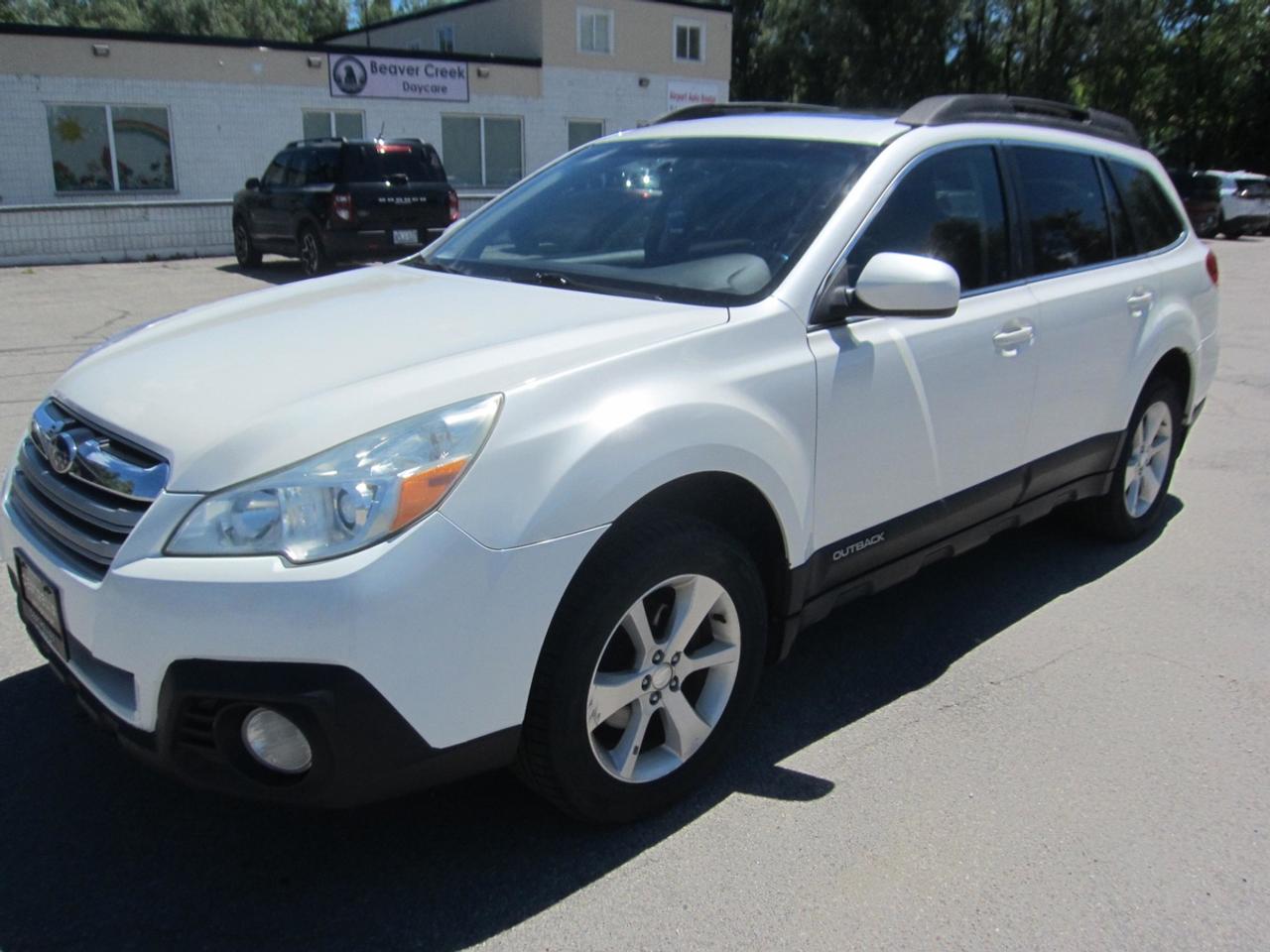 2014 Subaru Outback LIMITED Photo