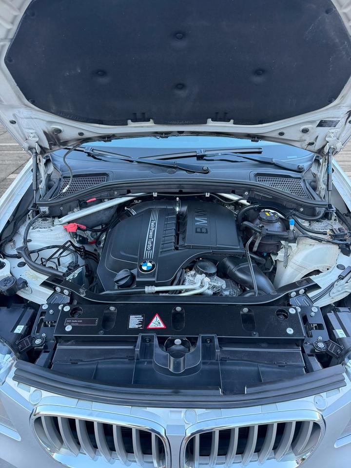 2011 BMW X3 xDrive35i Photo