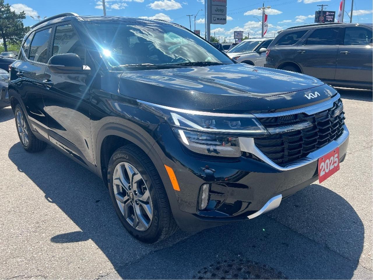2025 Kia Seltos EX AWD Photo