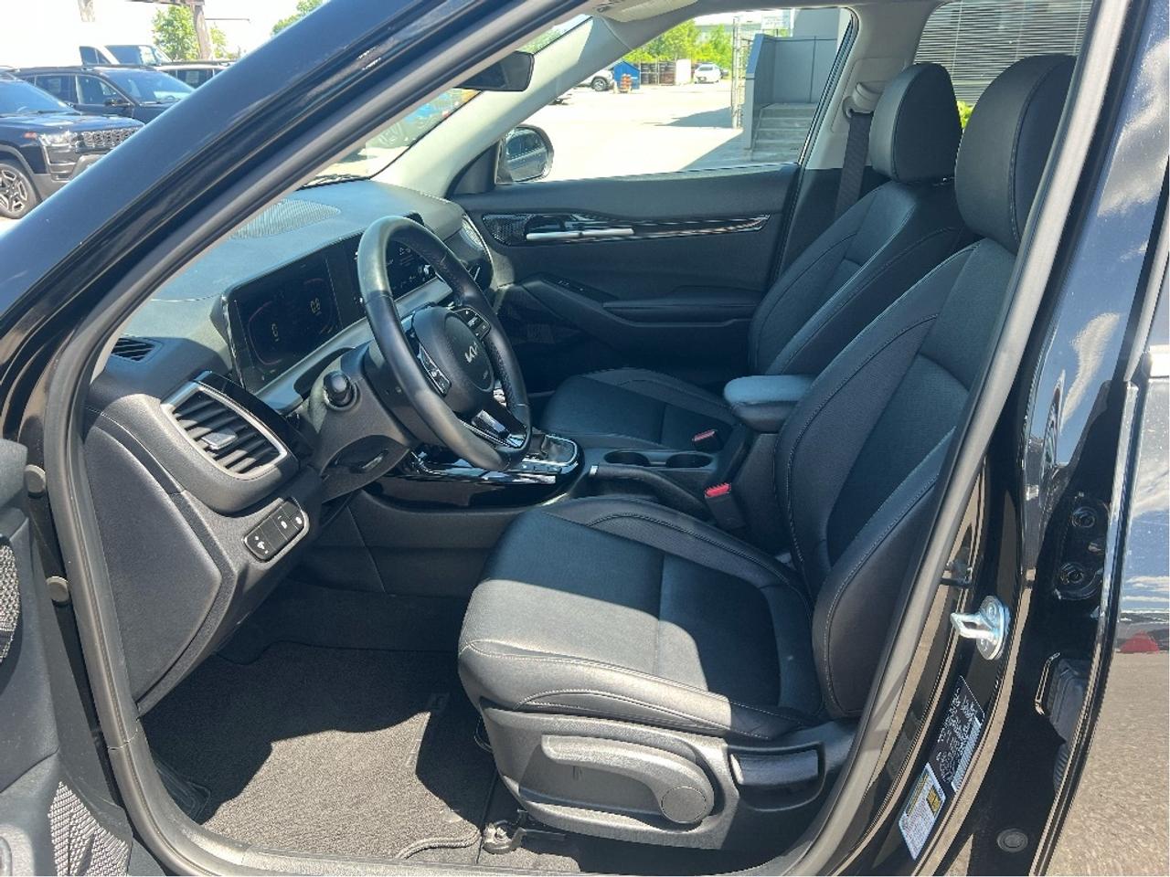 2025 Kia Seltos EX AWD Photo