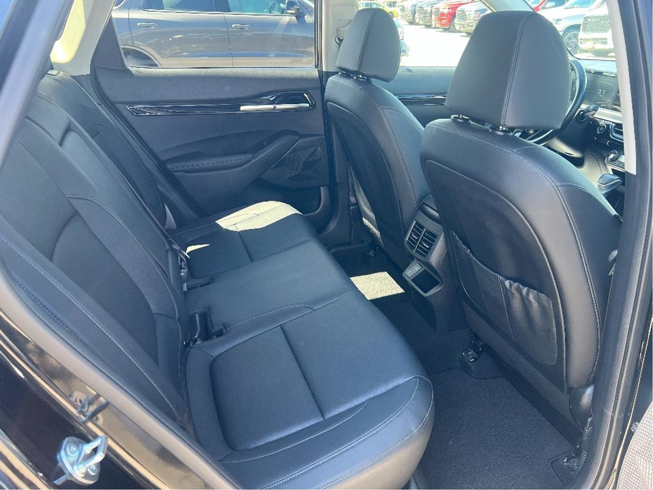 2025 Kia Seltos EX AWD Photo