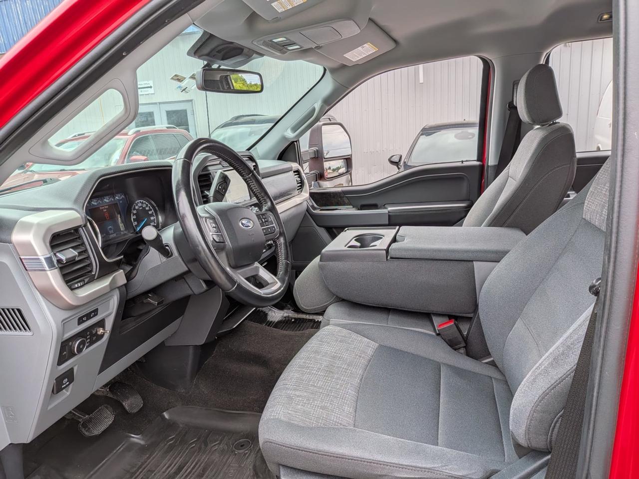 2021 Ford F-150 XLT Photo