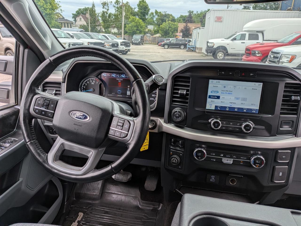 2021 Ford F-150 XLT Photo