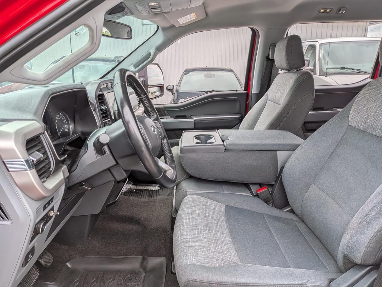 2021 Ford F-150 XLT Photo