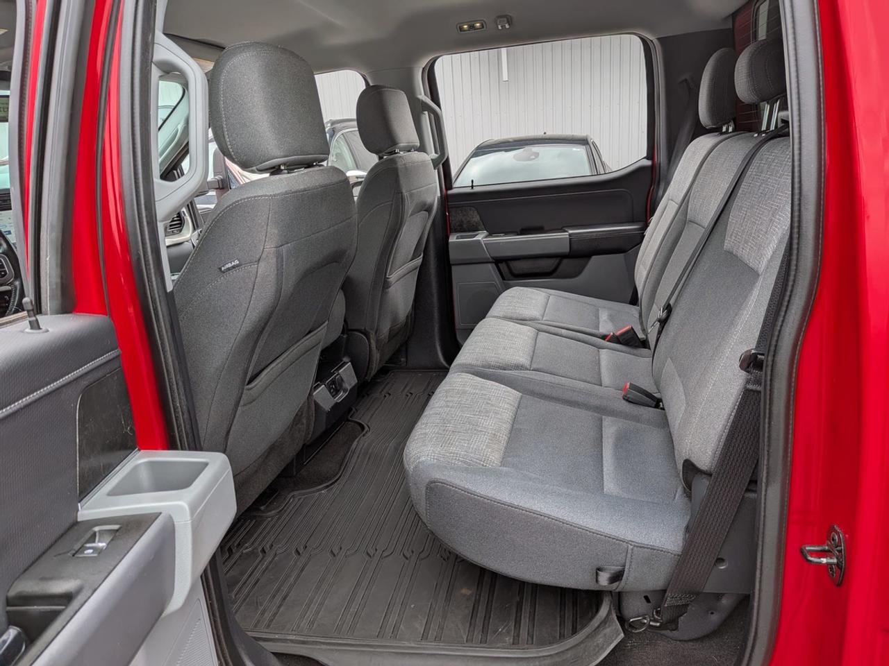 2021 Ford F-150 XLT Photo