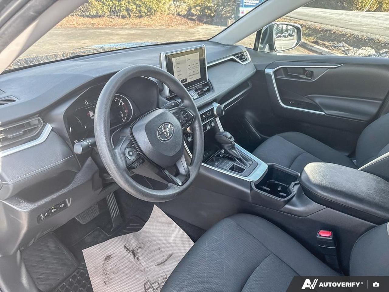2024 Toyota RAV4 LE Photo