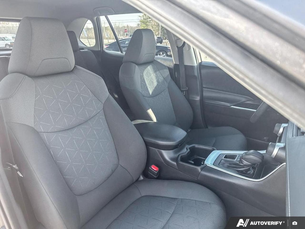 2024 Toyota RAV4 LE Photo