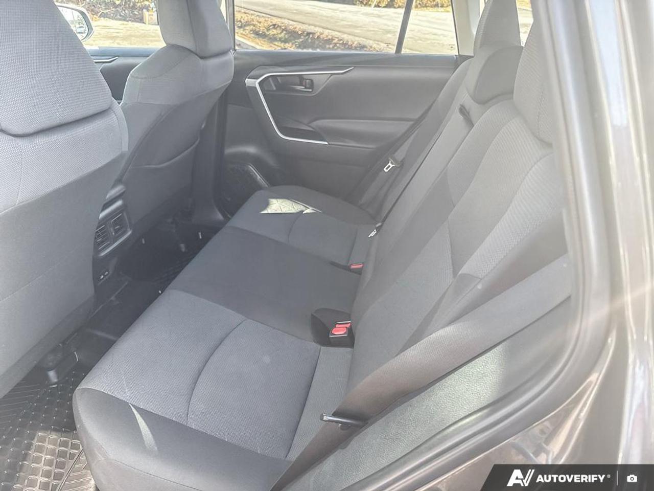 2024 Toyota RAV4 LE Photo