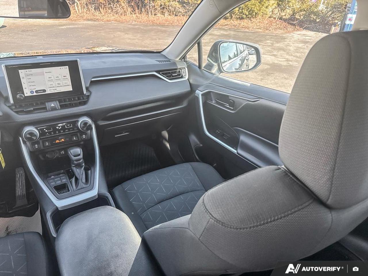 2024 Toyota RAV4 LE Photo