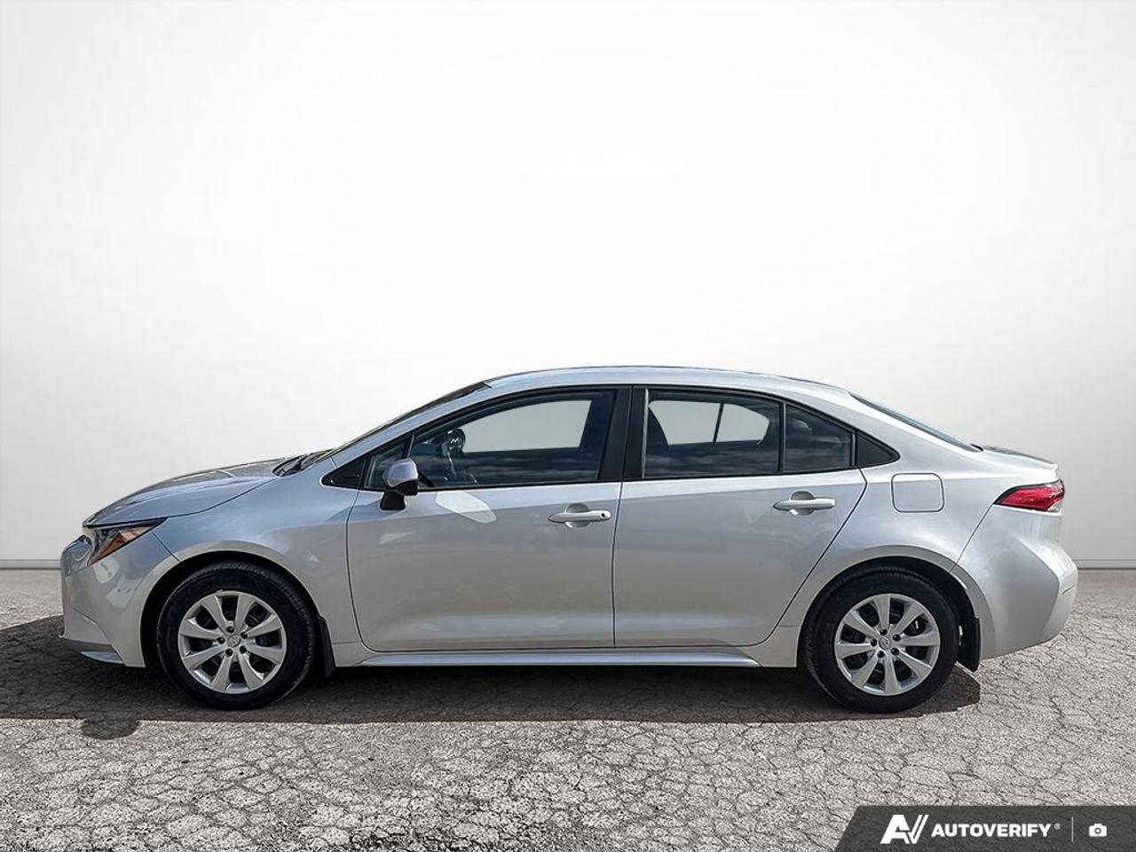 2022 Toyota Corolla LE Photo