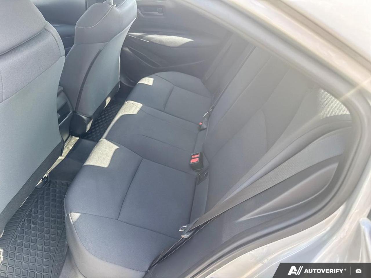 2022 Toyota Corolla LE Photo