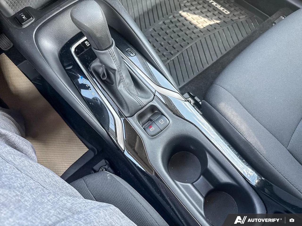 2022 Toyota Corolla LE Photo