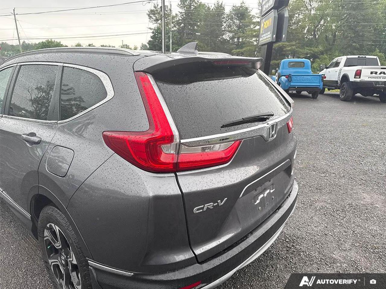 2017 Honda CR-V Touring Photo