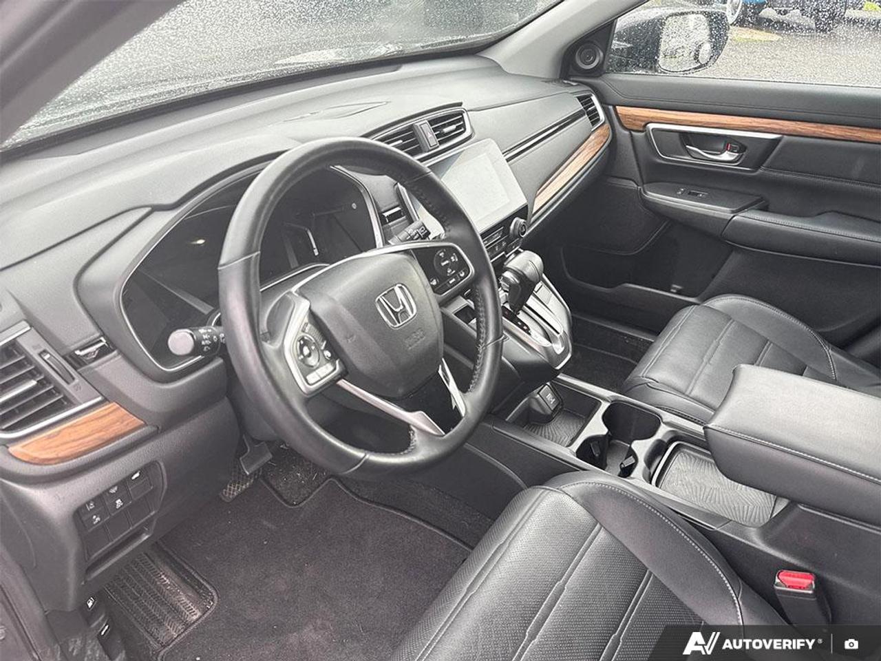 2017 Honda CR-V Touring Photo