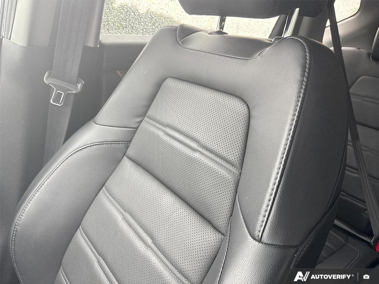 2017 Honda CR-V Touring Photo