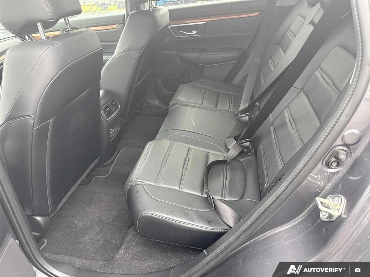 2017 Honda CR-V Touring Photo