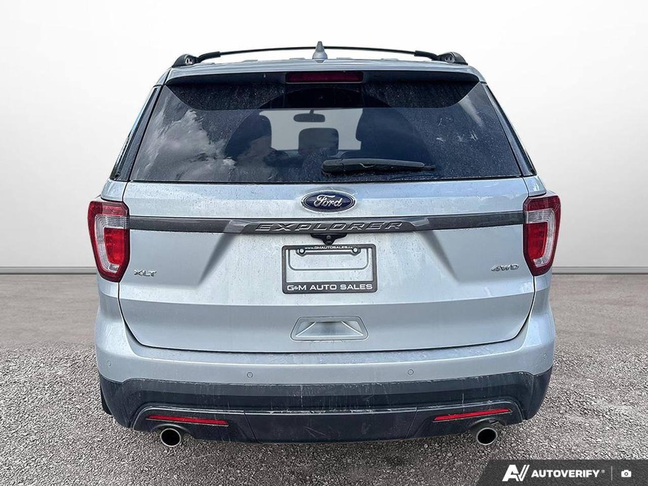 2017 Ford Explorer XLT Photo4