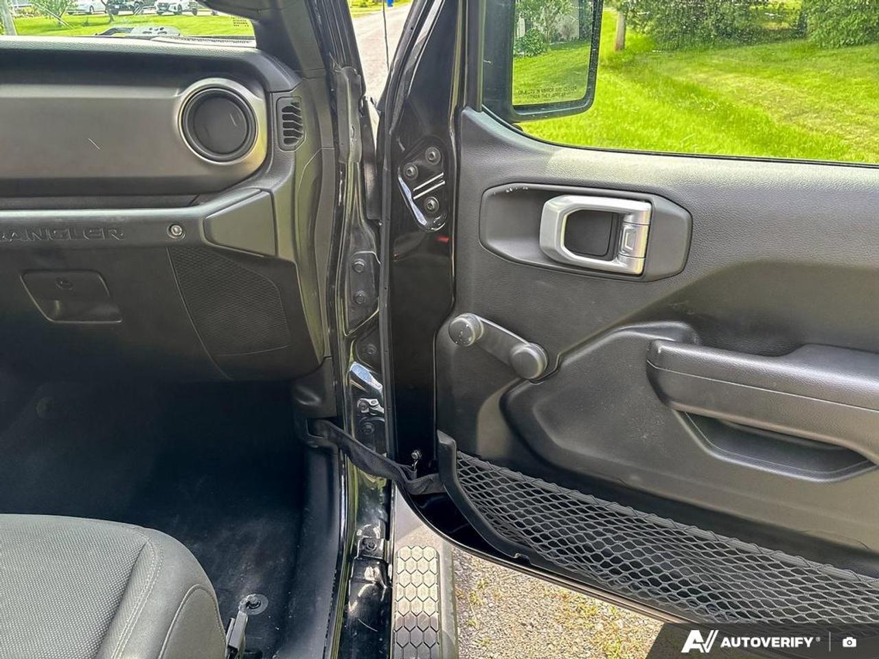 2020 Jeep Wrangler SPORT Photo