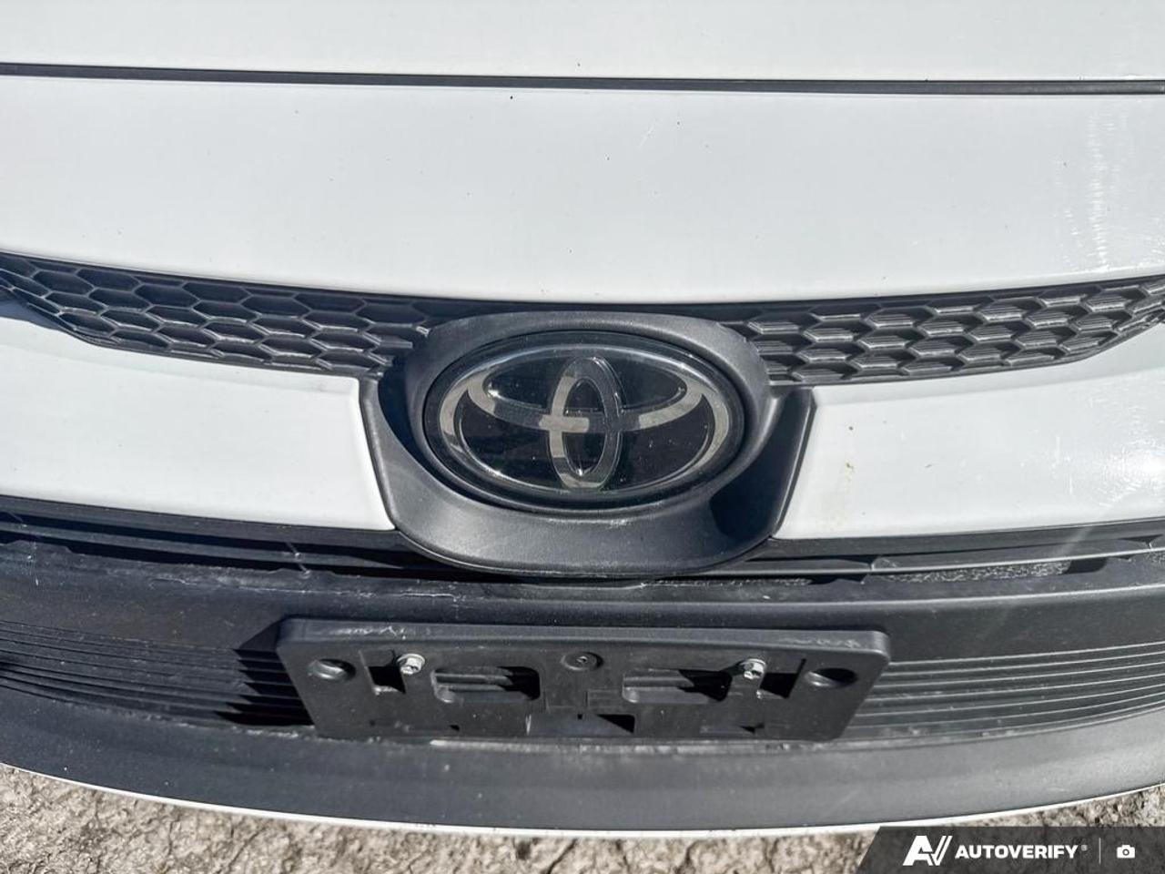 2024 Toyota Corolla LE Photo