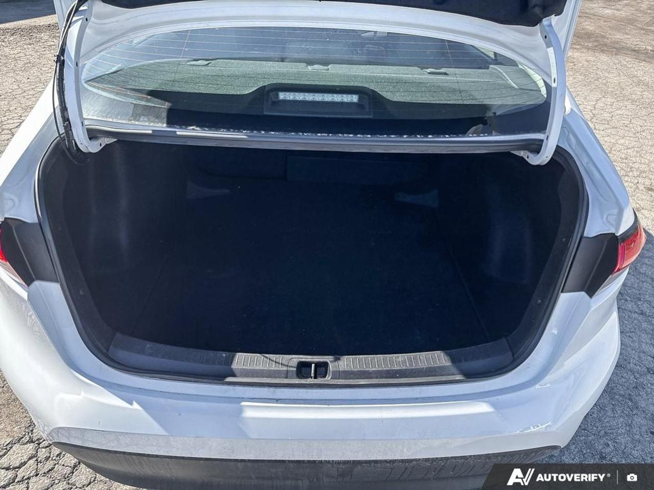 2024 Toyota Corolla LE Photo