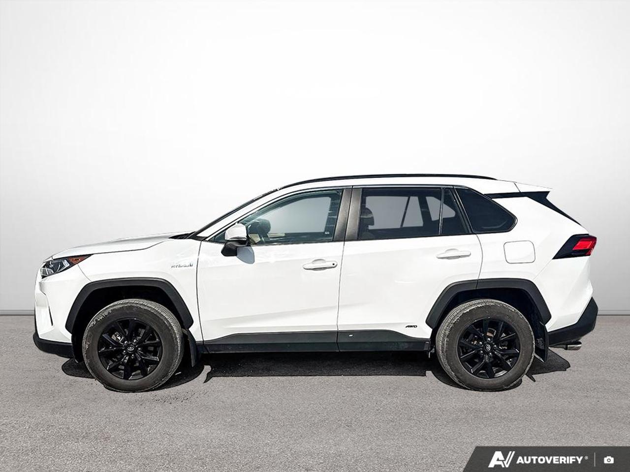 2021 Toyota RAV4 Hybrid XLE Photo2