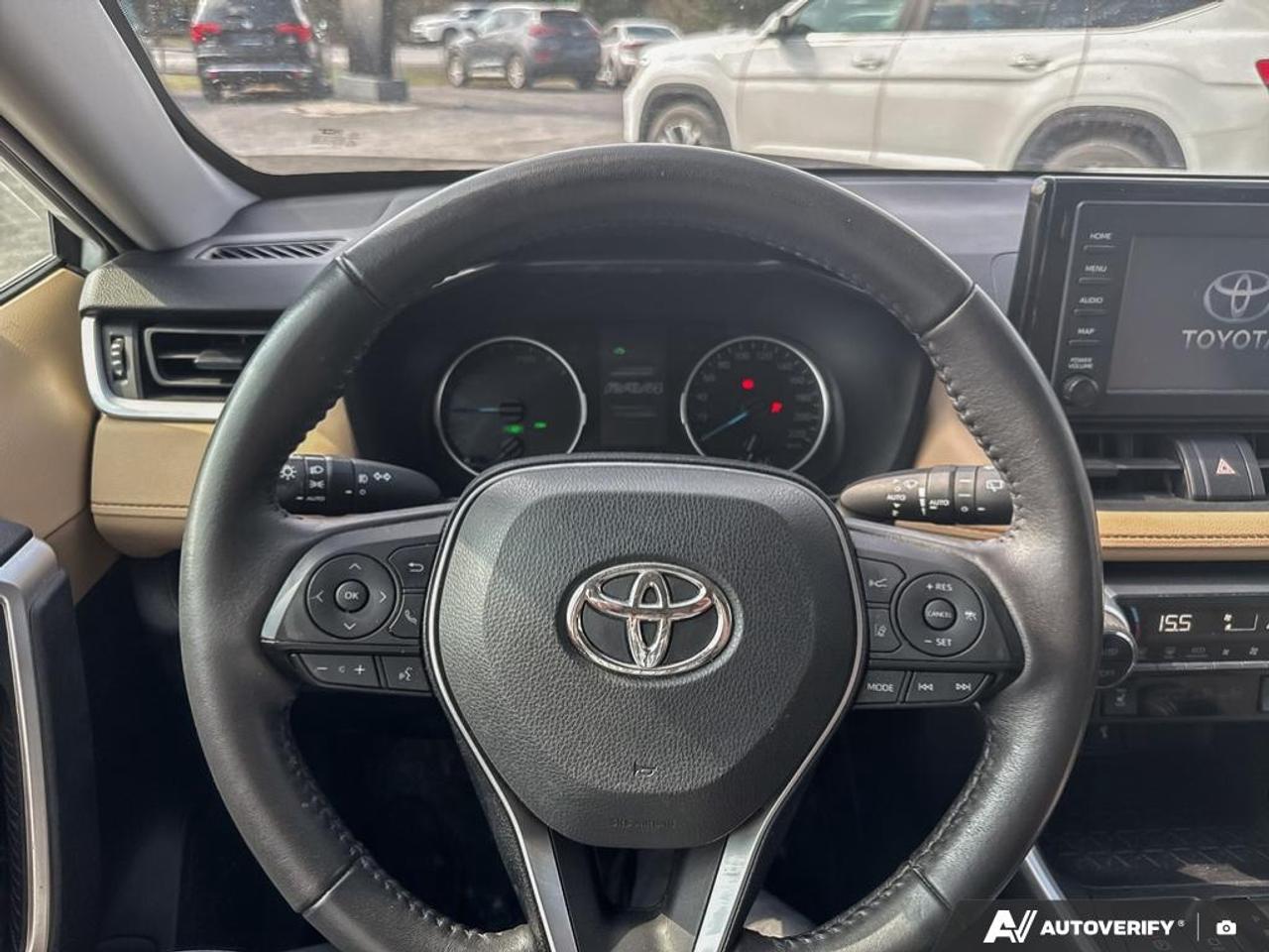 2021 Toyota RAV4 Hybrid XLE Photo