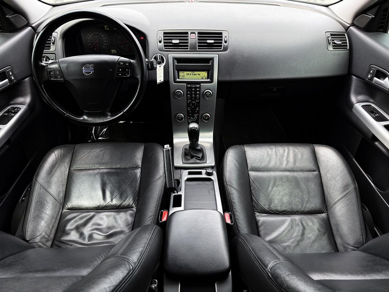 2010 Volvo C30 Cpe 2.4i Photo4