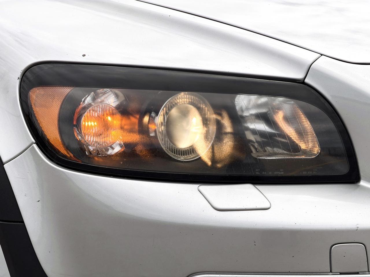 2010 Volvo C30 Cpe 2.4i Photo