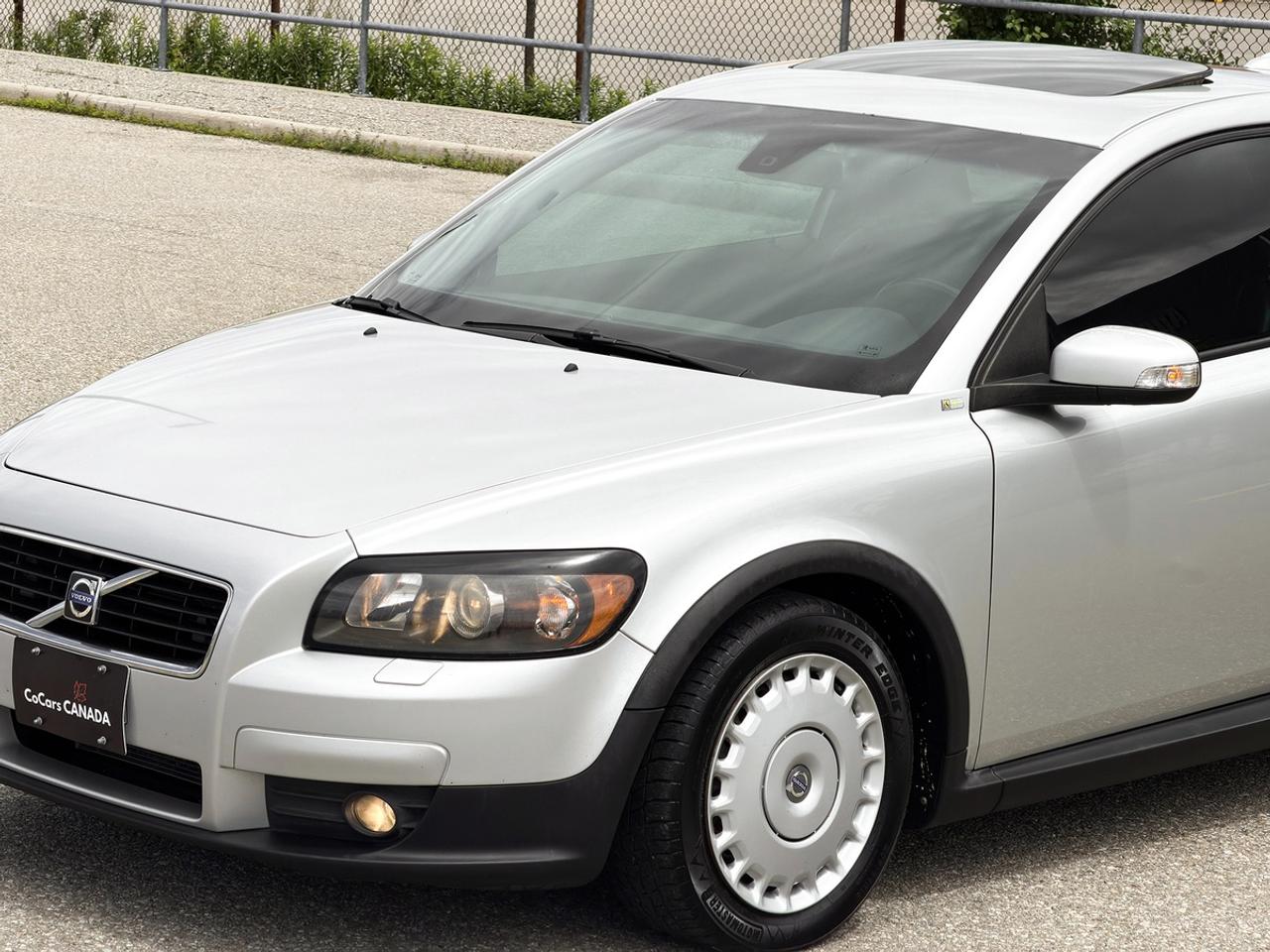 2010 Volvo C30 Cpe 2.4i Photo