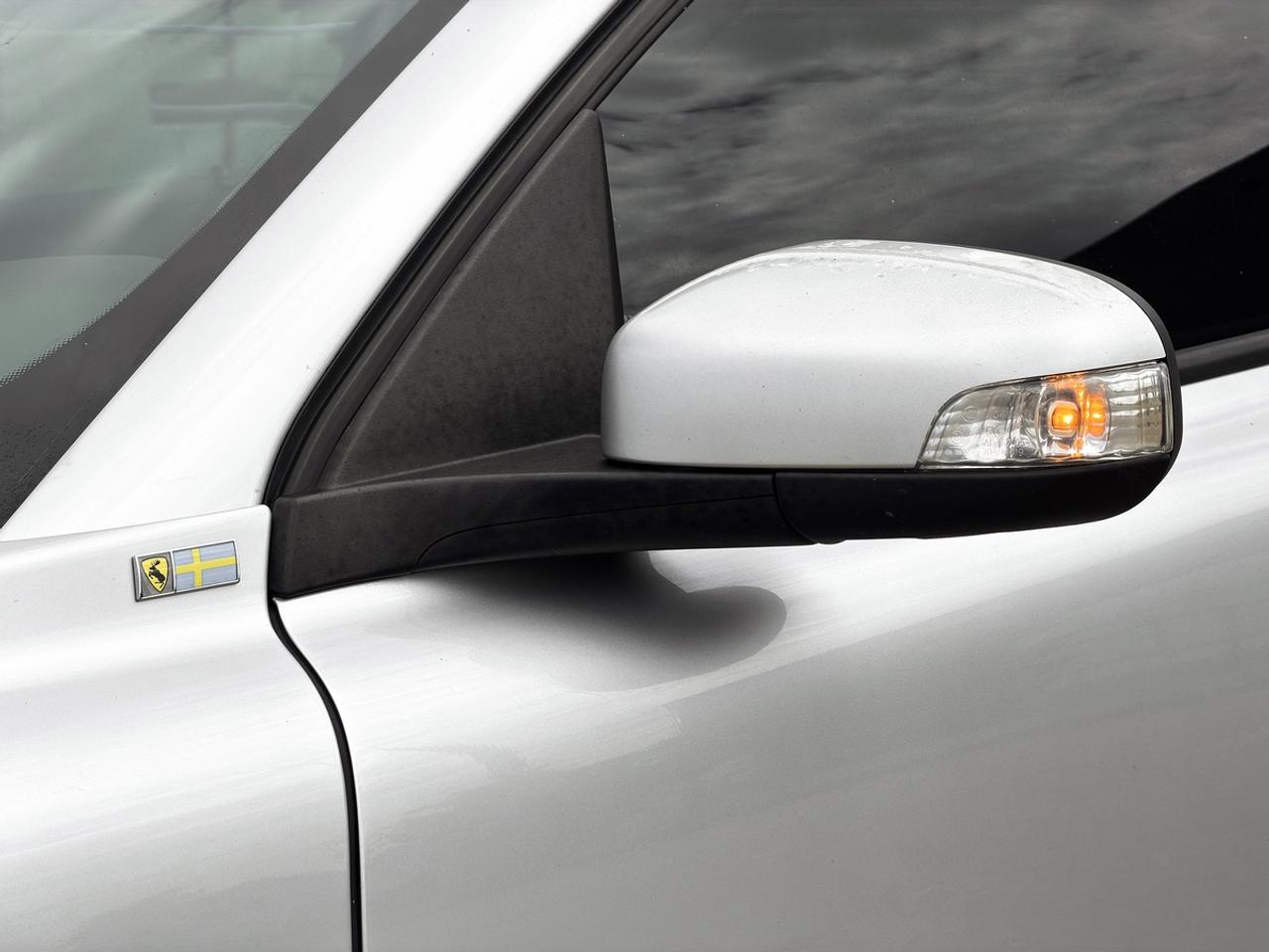 2010 Volvo C30 Cpe 2.4i Photo