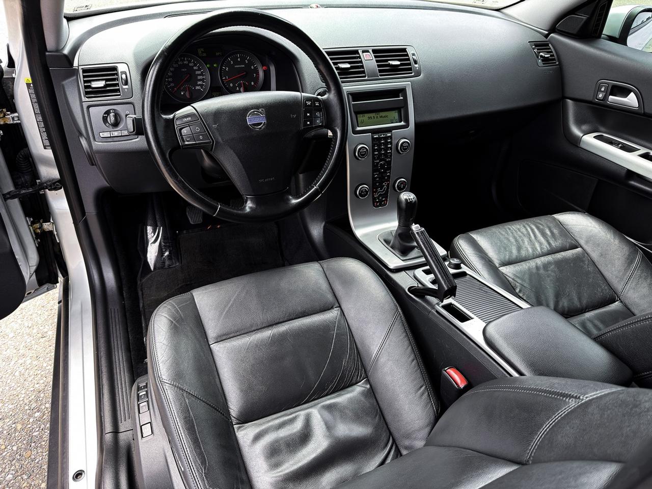 2010 Volvo C30 Cpe 2.4i Photo