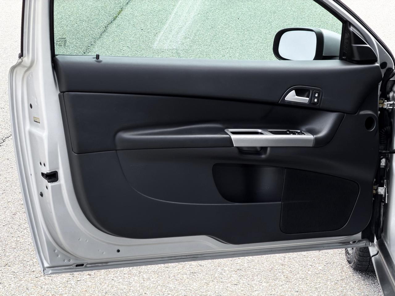 2010 Volvo C30 Cpe 2.4i Photo