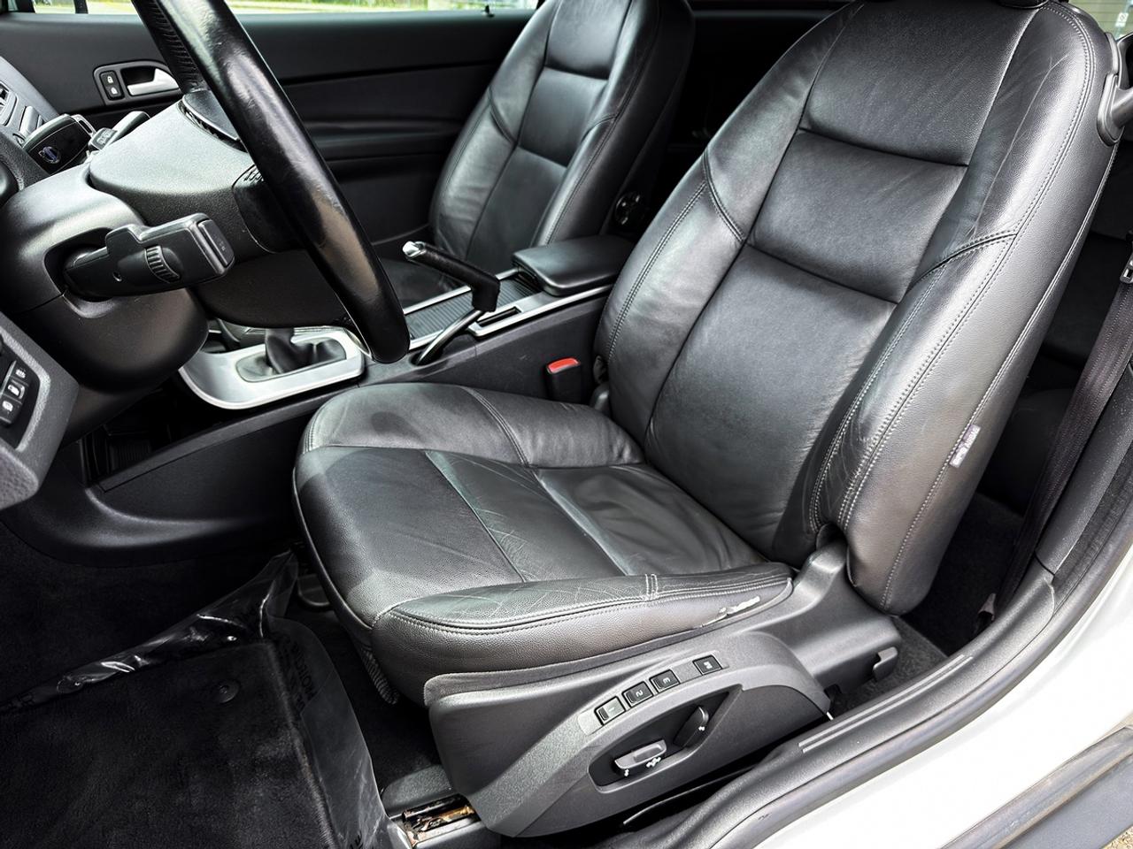 2010 Volvo C30 Cpe 2.4i Photo