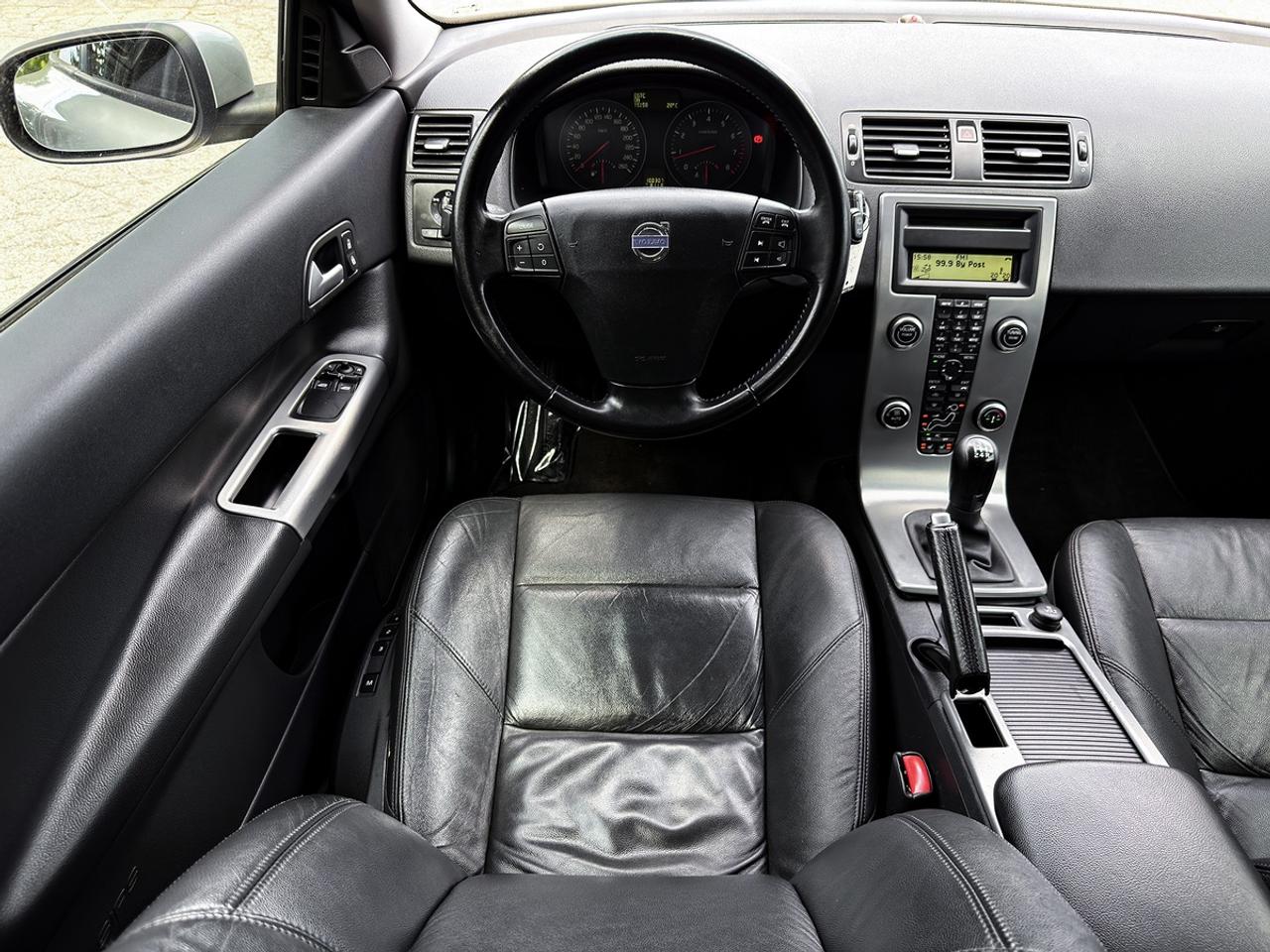 2010 Volvo C30 Cpe 2.4i Photo