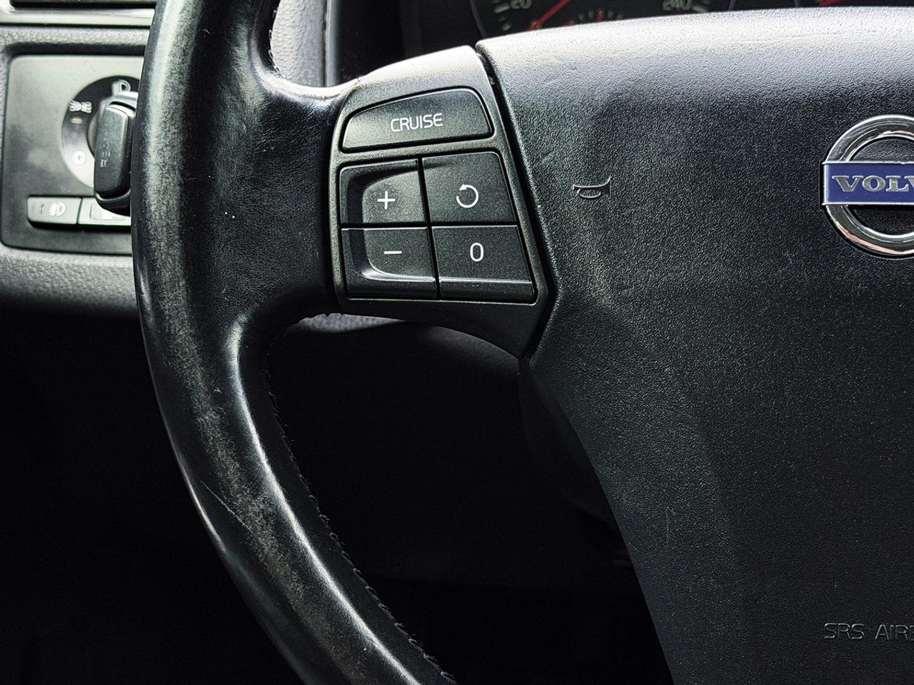 2010 Volvo C30 Cpe 2.4i Photo
