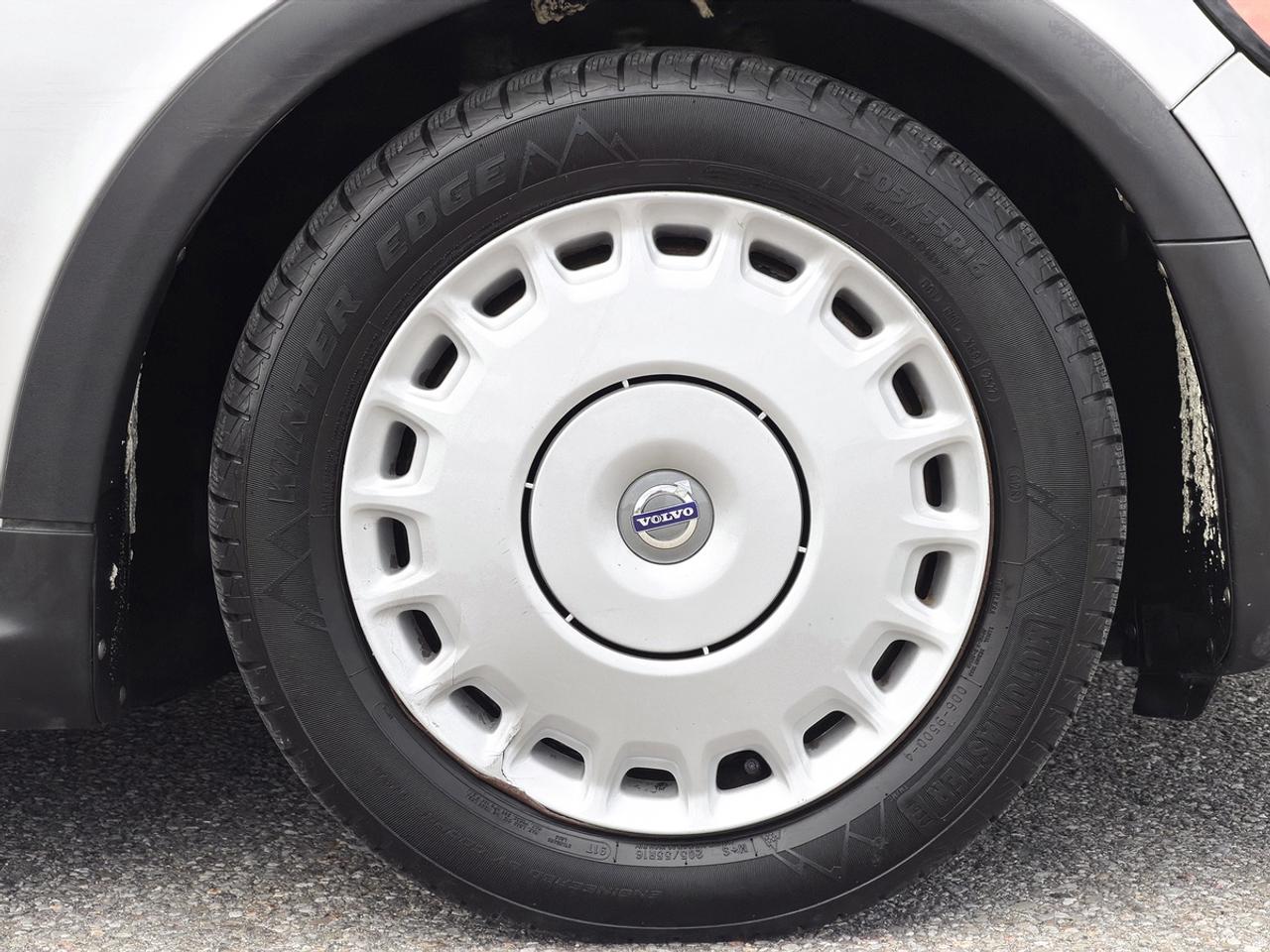 2010 Volvo C30 Cpe 2.4i Photo