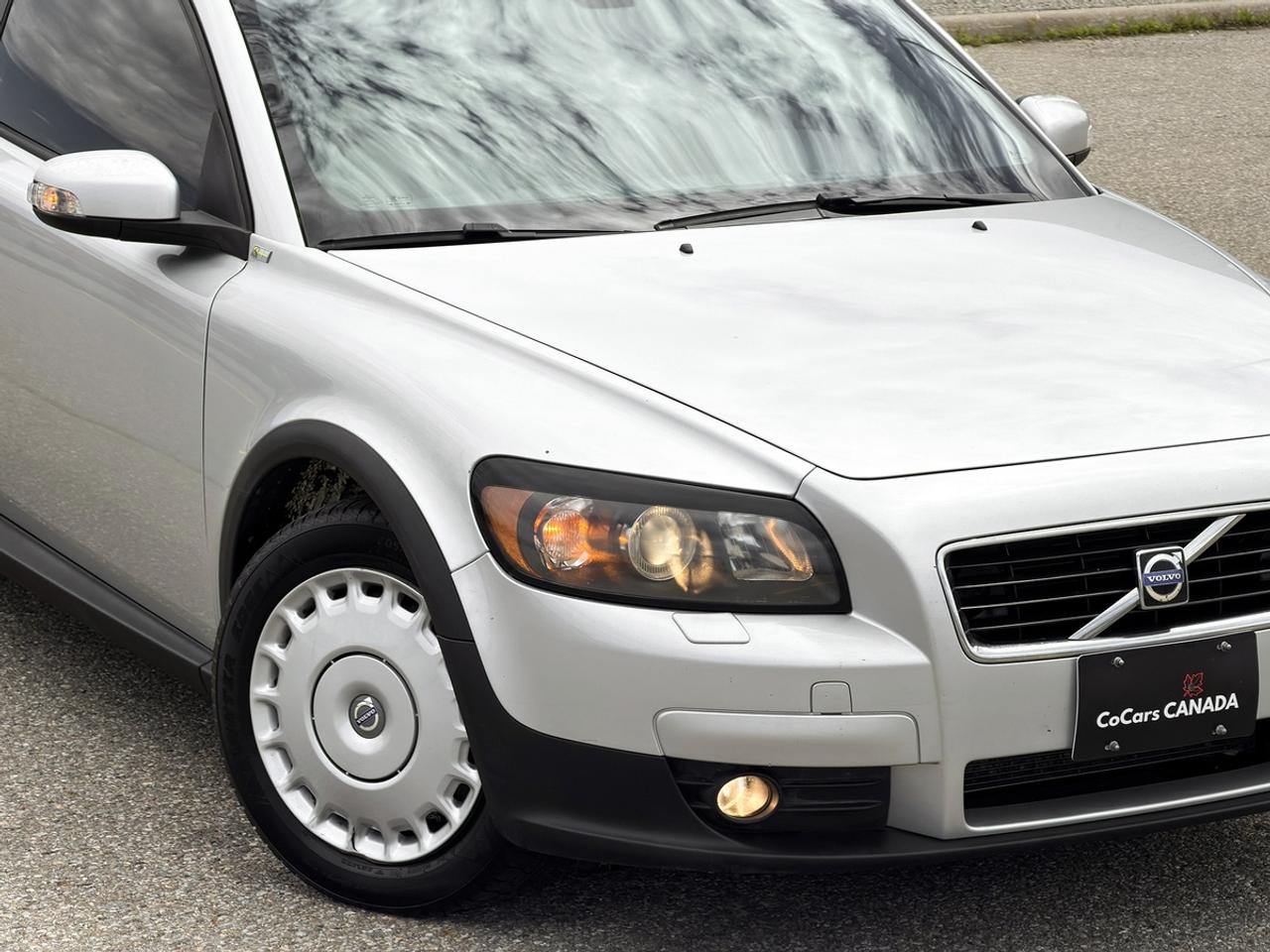 2010 Volvo C30 Cpe 2.4i Photo