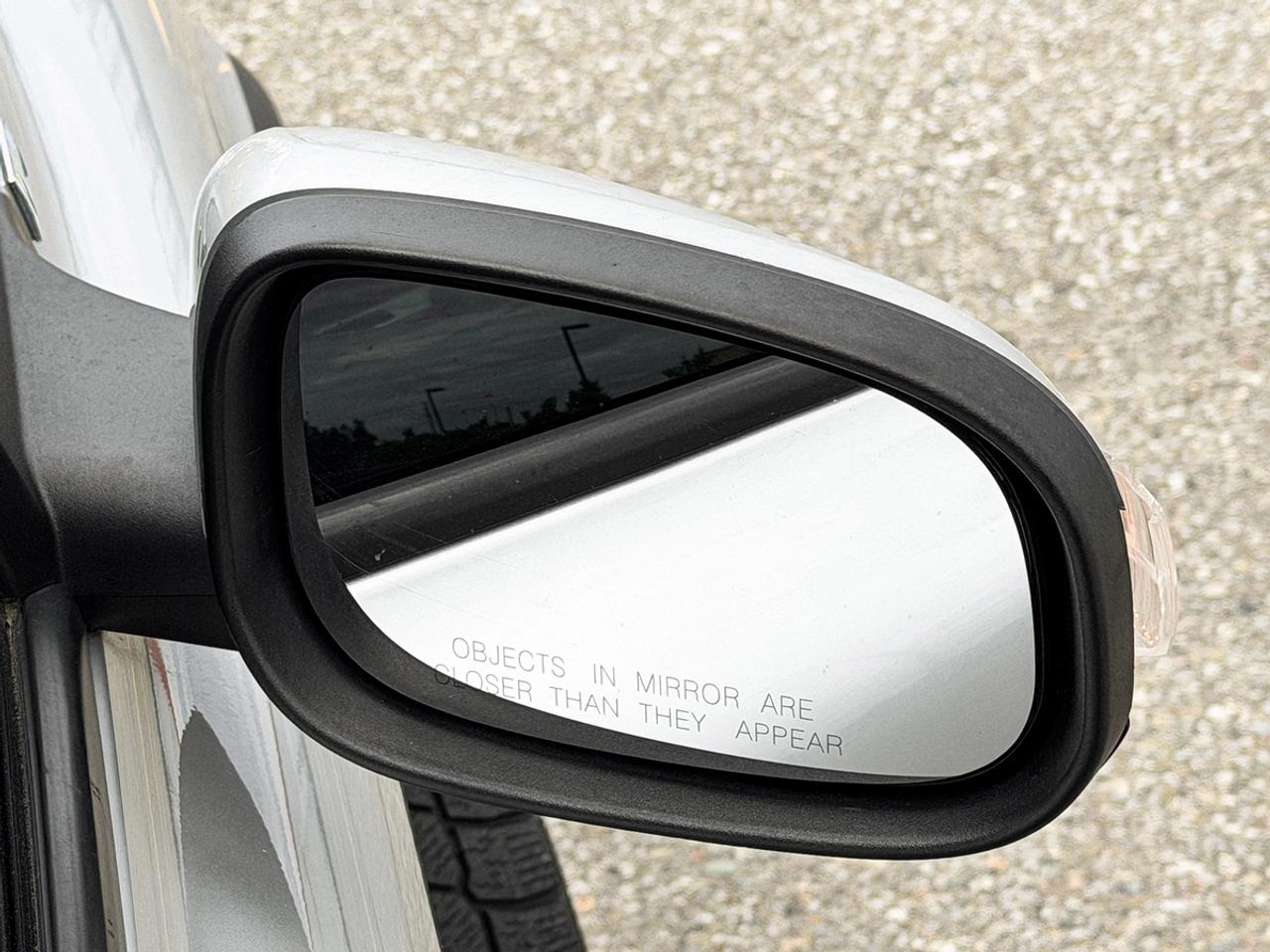 2010 Volvo C30 Cpe 2.4i Photo