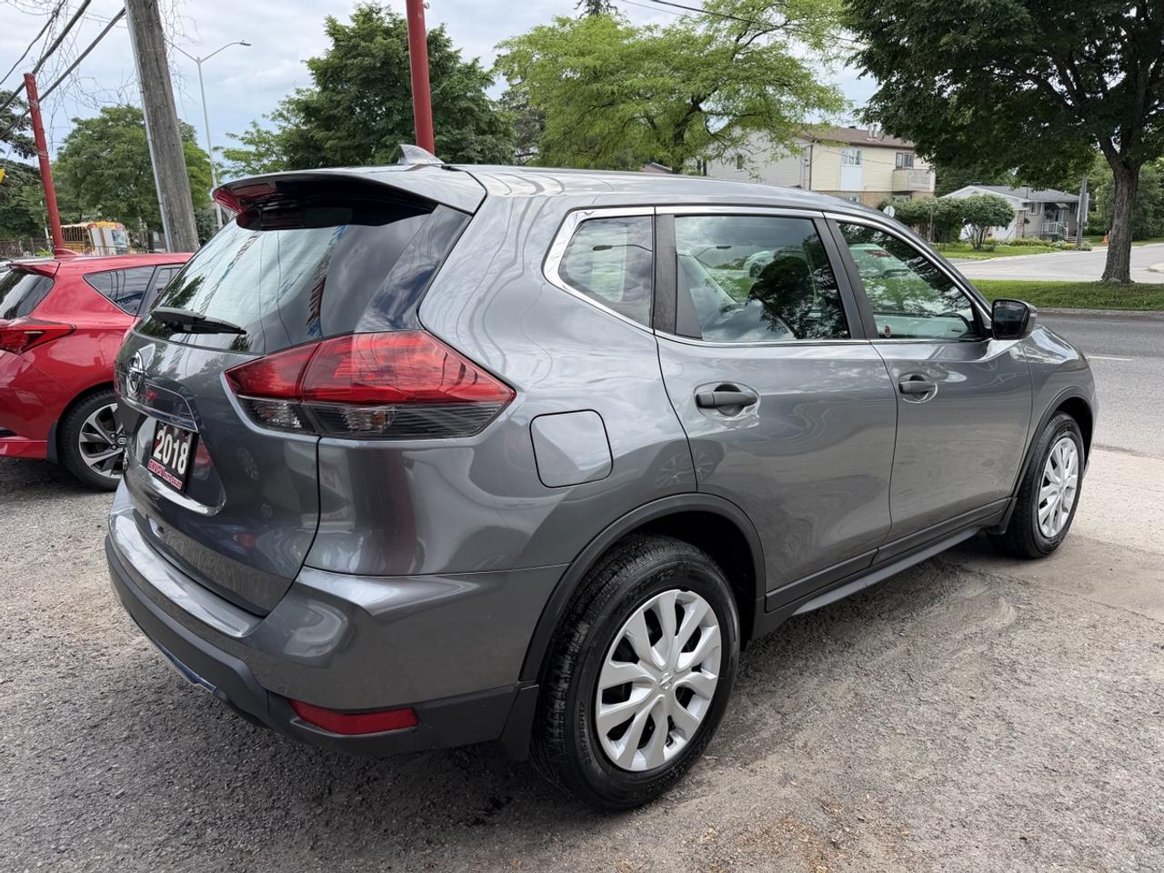 2018 Nissan Rogue S Photo