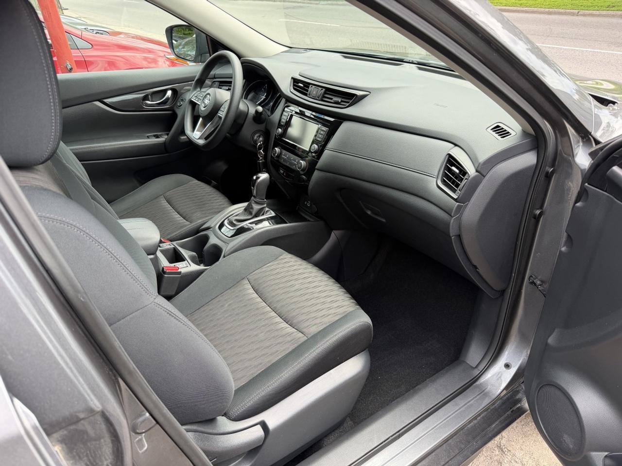 2018 Nissan Rogue S Photo
