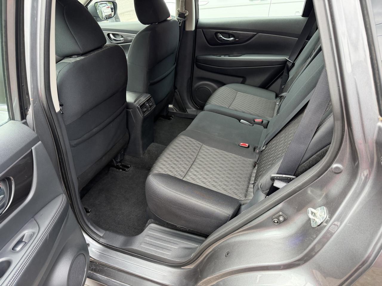 2018 Nissan Rogue S Photo