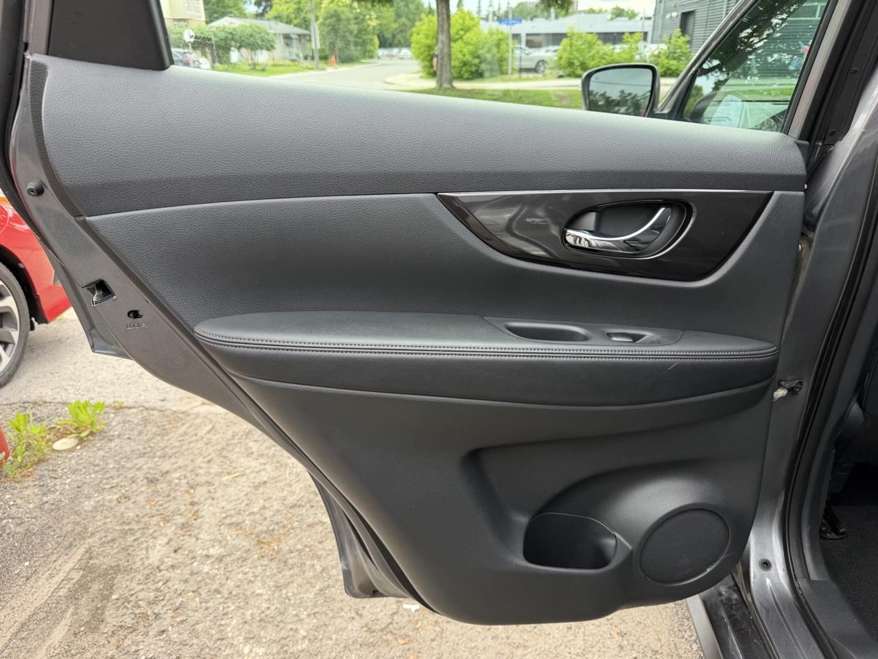 2018 Nissan Rogue S Photo